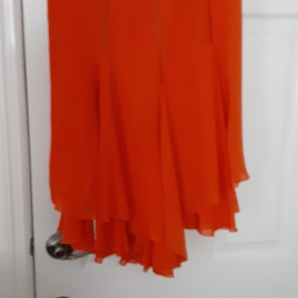 Handkerchief hem skirt